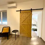 公寓 Forest - 3 Bedrooms & Free Parking Gödöllő