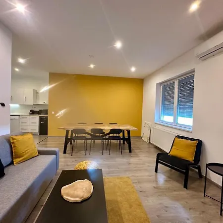 דירה Forest - 3 Bedrooms & Free Parking