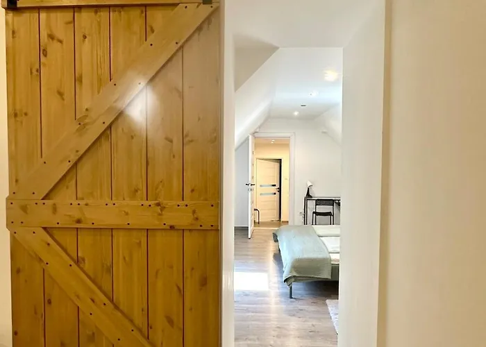 Forest - 3 Bedrooms & Free Parking 公寓 Gödöllő