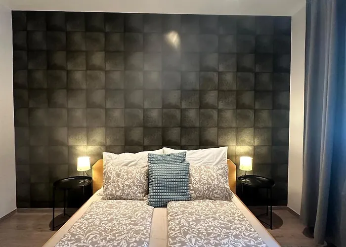 Lägenhet Forest - 3 Bedrooms&free Parking *
