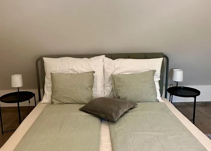 Lägenhet Forest - 3 Bedrooms&free Parking *