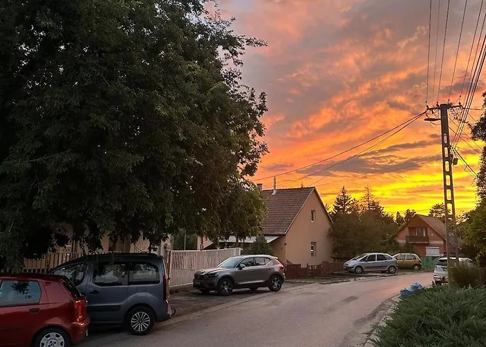 Forest - 3 Bedrooms & Free Parking