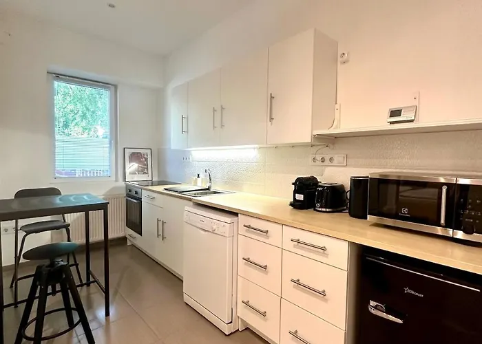 Forest - 3 Bedrooms & Free Parking Apartment Gödöllő